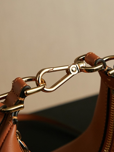 フェンディバッグ素材ディテール